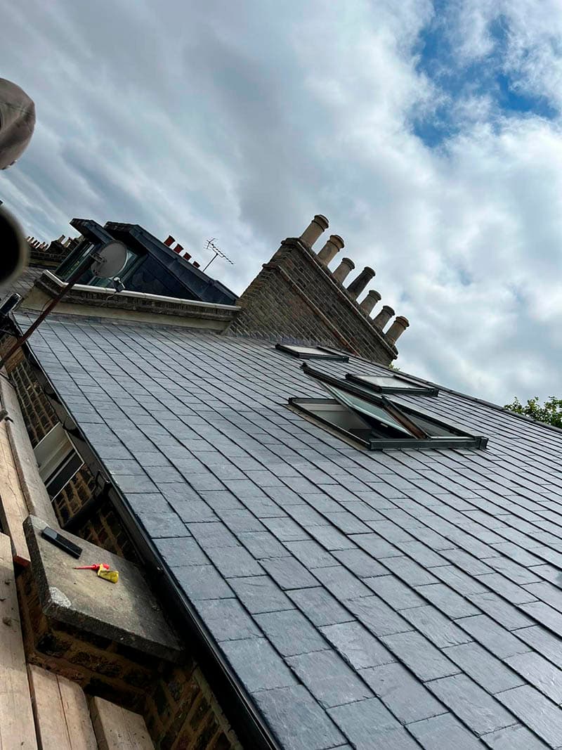 Tile roof installer Aldbury